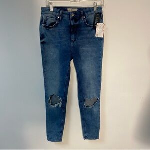 Free People Ladies High Rise Distressed Skinny Jeans Size 30 New With Tags